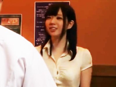 媚薬オイルで発情！巨根ぶち込まれて痙攣絶頂を繰り返す黒髪美少女