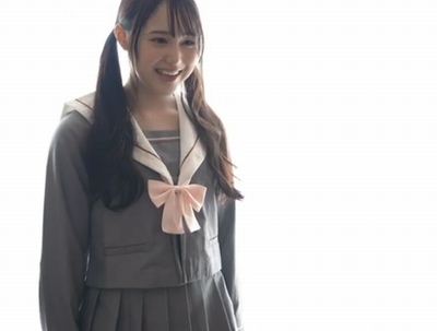 ガチで坂道系にいそうな制服似合ってる色白ＪＫとラブラブSEX