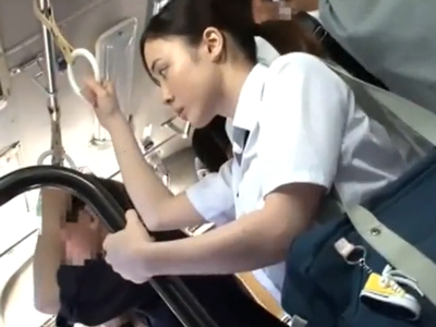 バス内で巨乳JKに痴漢→そのまま公衆の門前でレ●プ