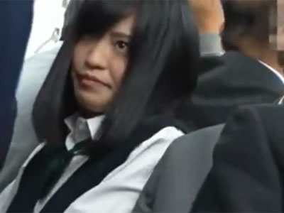 電車内で変態男に痴漢され→そのまま連れ出されレ●プされてしまう美少女JK