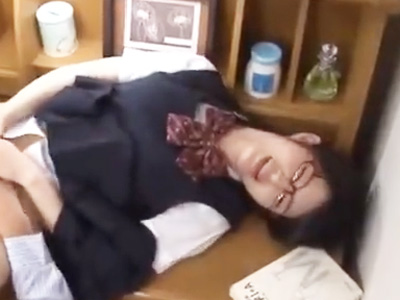 親がいない間に教え子を輪姦♡欲望のままに腰を打ちつける最低な家庭教師